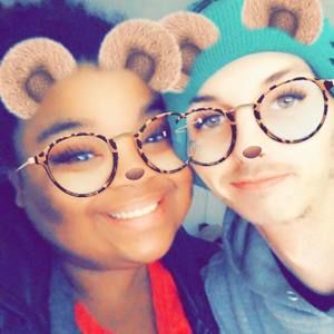 Meet your Posher, Deniseia